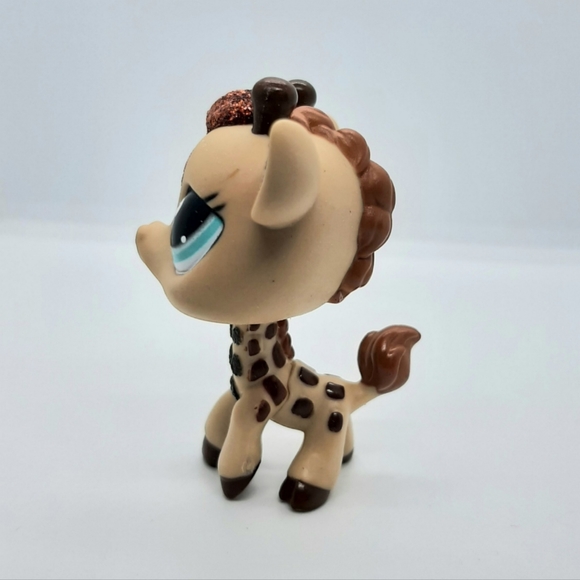 Sparkling Giraffe littlest pet shop (LPS) - Picture 2 of 3